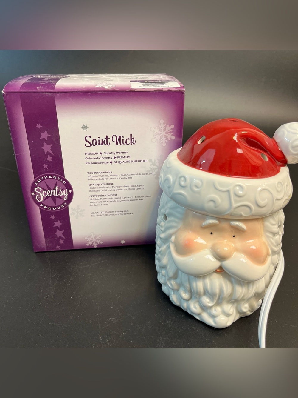Scentsy Santa Ceramic Warmer in Red & White